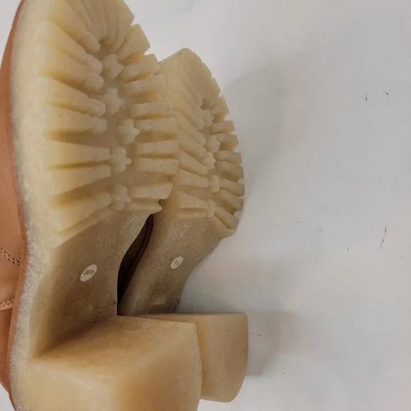 Free People Booties James Chelsea Boot 36.5 Tan Chunky Lug Sole Y2K 90s NIB - Picture 7 of 10